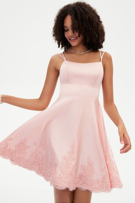 Trapèze col rond court satin robe de bal de promo