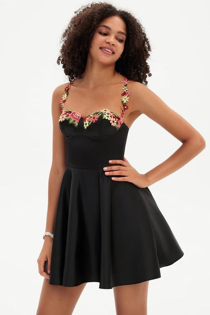 Trapèze col cœur court mini satin robe de bal de promo avec broderie - gallery 6