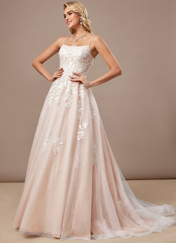 Princesse col carré traîne balayage tulle dentelle robe de mariée