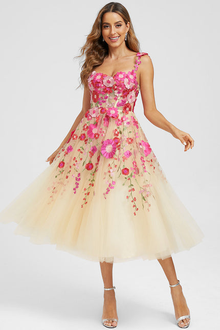 Trapèze col cœur longueur mollet dentelle floral robe de cocktail avec motif floral 3d