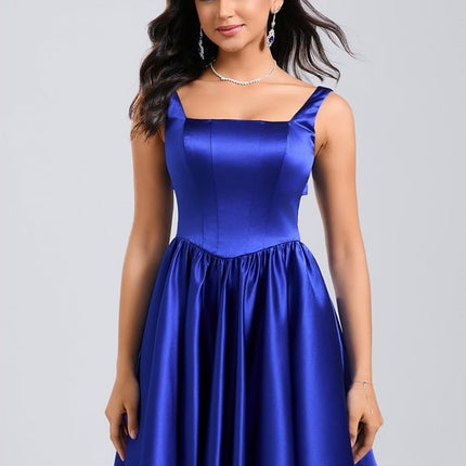 Trapèze col carré court satin robe de bal de promo avec nœud