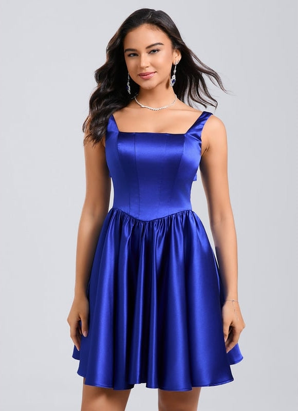 Trapèze col carré court satin robe de bal de promo avec nœud