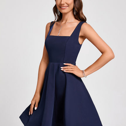 Trapèze col carré longueur genou crêpe extensible robe de cocktail