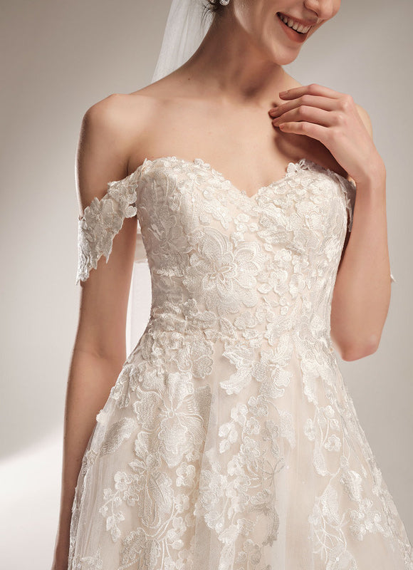 Princesse épaule dénudée traîne balayage tulle dentelle robe de mariée - gallery 4