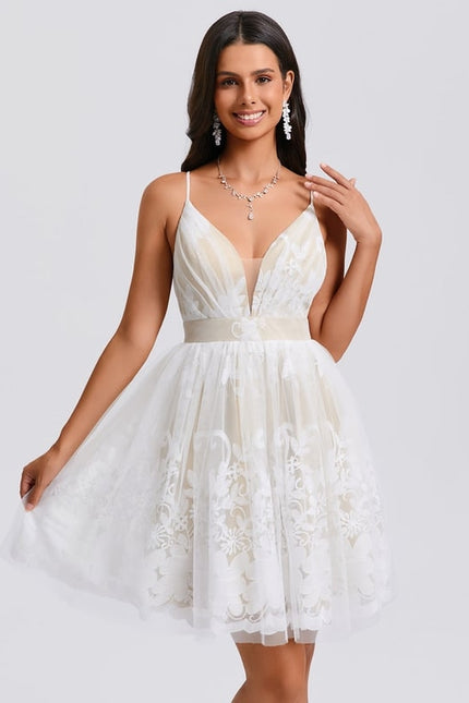 Princesse col v court tulle dentelle robe de bal de promo avec plissée - gallery 7