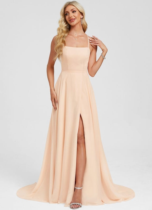 Trapèze col carré traîne balayage mousseline robe de bal