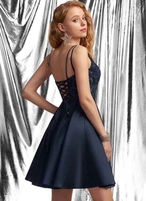 Trapèze col carré court satin robe de bal de promo - gallery 2