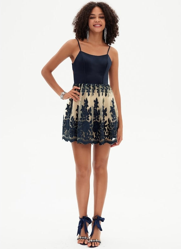 Trapèze col rond mini tulle robe de bal de promo avec broderie - gallery 2