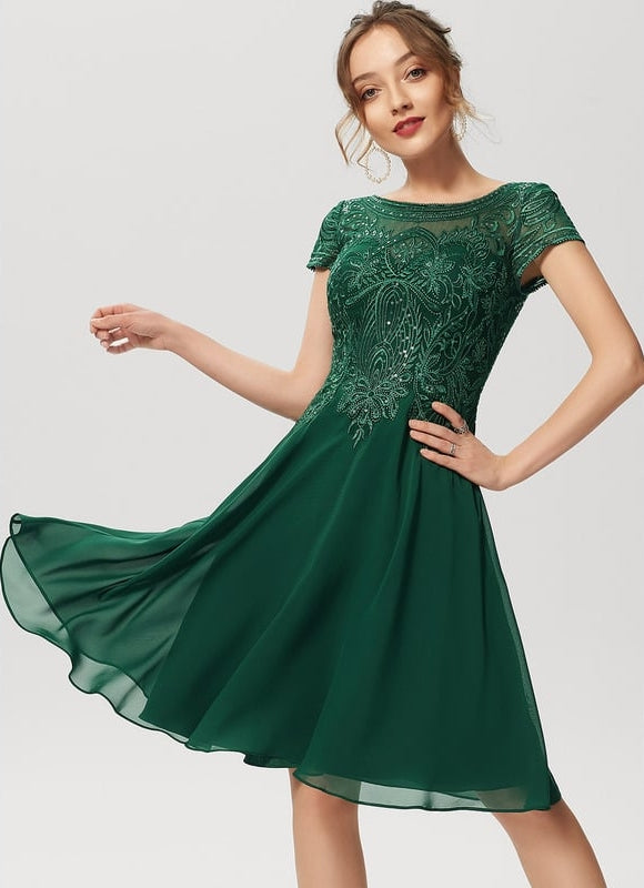Trapèze col rond longueur genou dentelle mousseline robe de cocktail avec paillettes - gallery 1