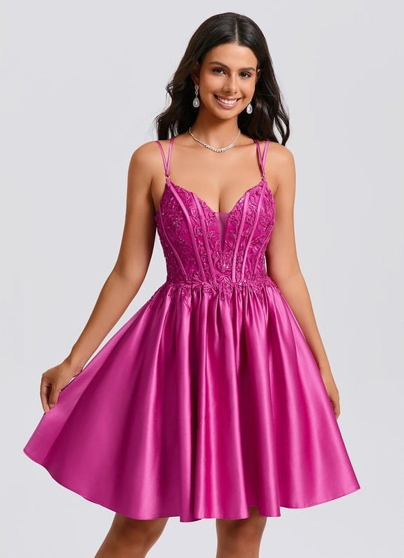Princesse col v court satin robe de bal de promo avec paillettes