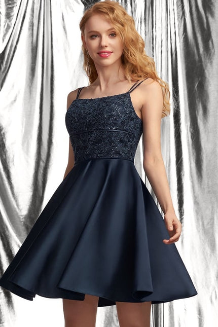 Trapèze col carré court satin robe de bal