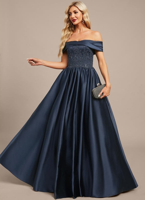 Trapèze épaule dénudée longueur ras du sol satin dentelle robe de soirée avec plissée paillettes - gallery 3