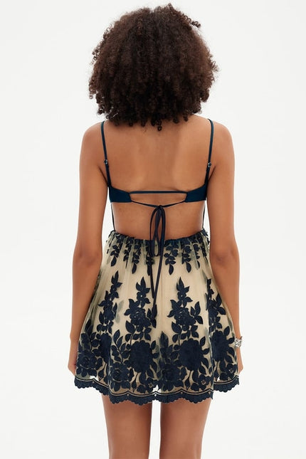 Trapèze col rond mini tulle robe de bal de promo avec broderie - gallery 3