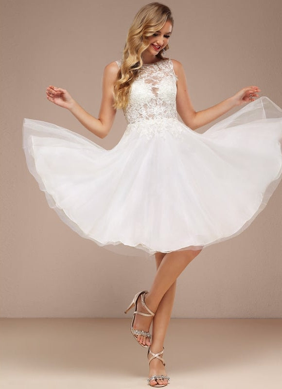 Trapèze col bateau longueur genou tulle dentelle robe de mariée avec paillettes - gallery 3