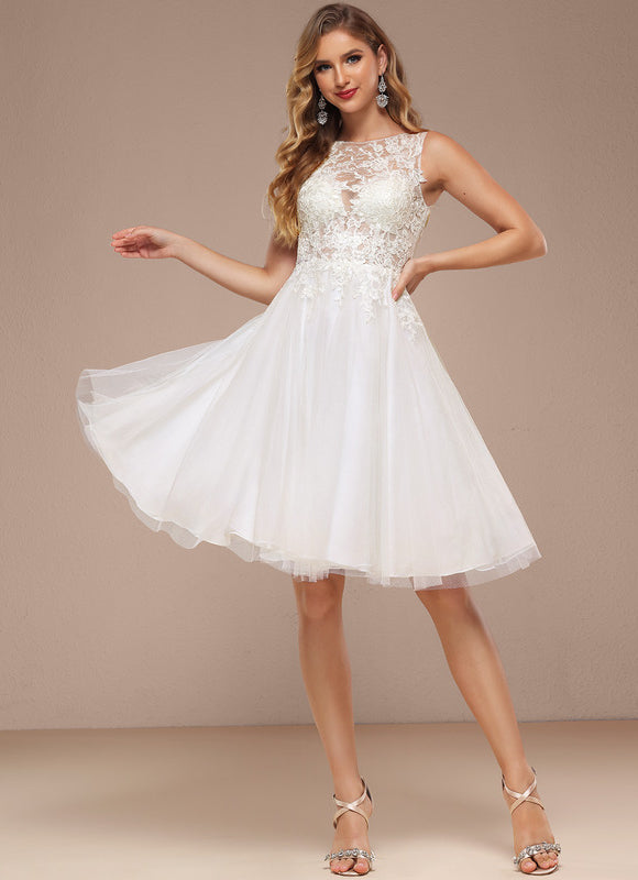 Trapèze col bateau longueur genou tulle dentelle robe de mariée avec paillettes