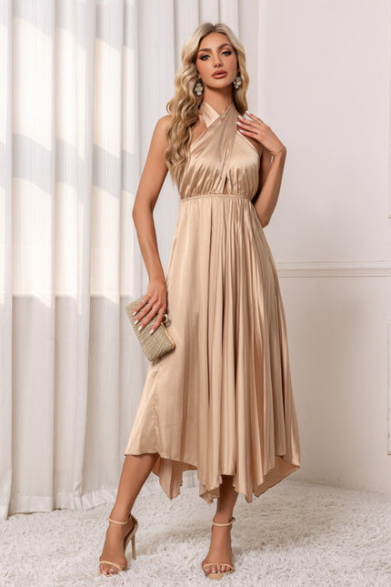 Robe plissée licou trapèze satin maxi - gallery 4