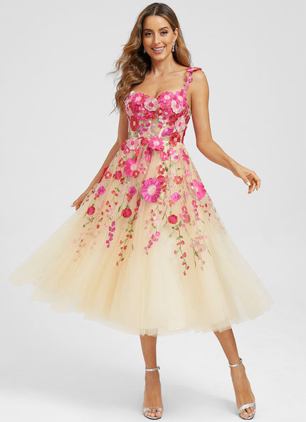 Trapèze col cœur longueur mollet dentelle floral robe de cocktail avec motif floral 3d