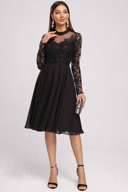 Trapèze col rond longueur genou dentelle mousseline robe de cocktail avec paillettes - gallery 2